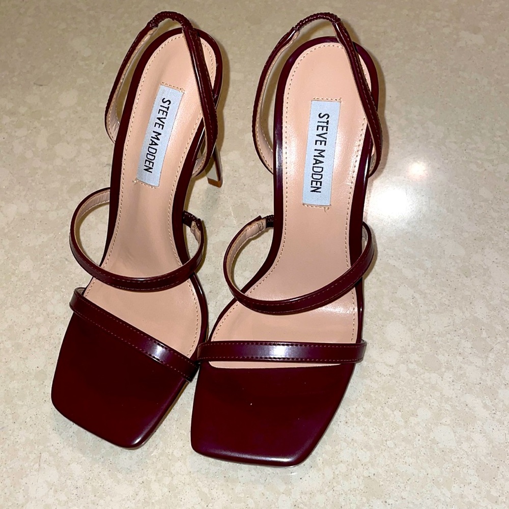 Steve Madden Heels Size 6.5M NWOT